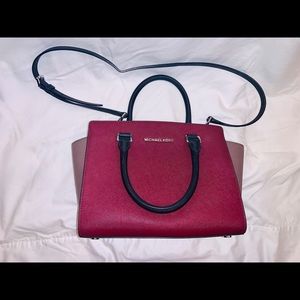 Michael Kors Crossbody Bag